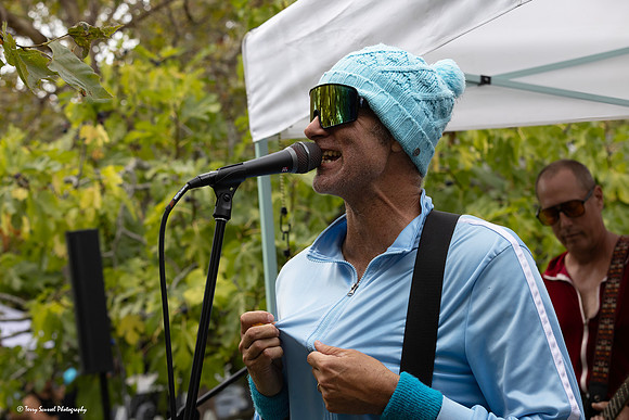 SR Porch Fest 2024 Le Minivans 12 (Terry Scussel)