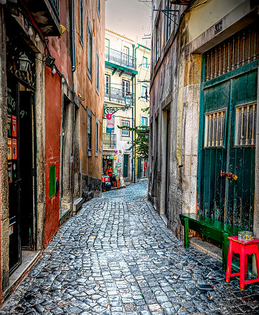 Alfama Street Scene 5 Impressionistic Clarity
