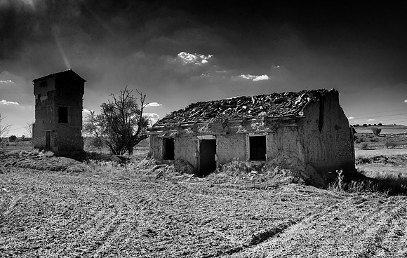 Homestead - Castille Leon (B&W)