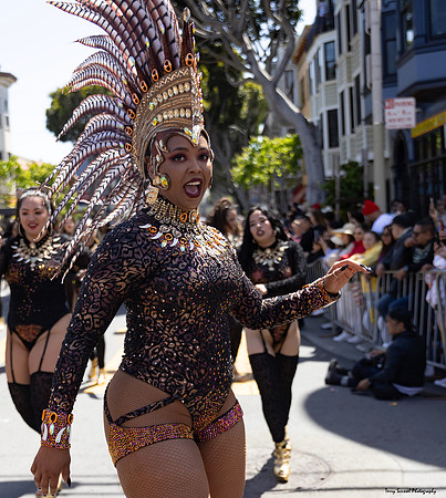 Parade 26 (Terry Scussel)