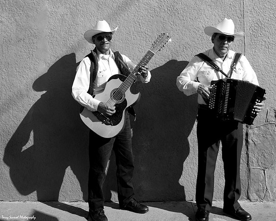Mission Street Performers B&W