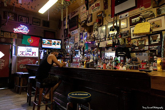 9 Al the WOPS - Locke dive bar 2