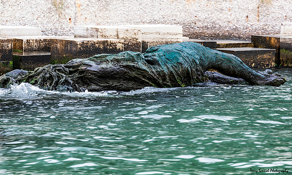 Partisan Woman, by Augusto Murer, Biennale Gardens, Venice
