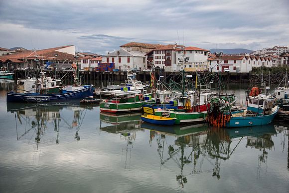 Saint Jean-de-Luz Harbor (web)