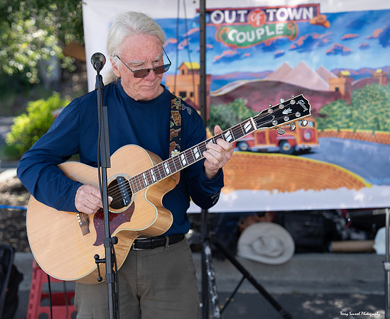 Out of Town Couple 3, SR Farmer's Market