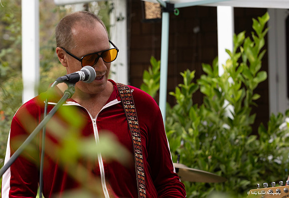 SR Porch Fest 2024 Le Minivans 2 (Terry Scussel)