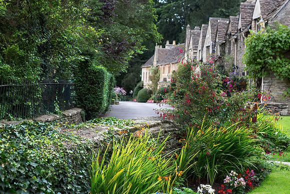 Castle Combe lane