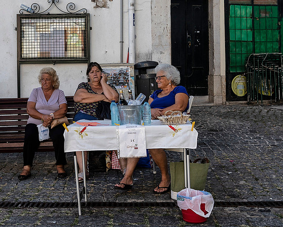 Alfama Ginjas - Portuguese Liqueur - 1 Euro 2