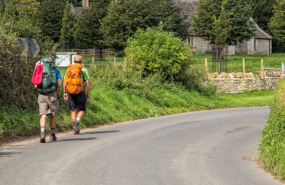 Cailfornia Hikers in Cotswolds 3