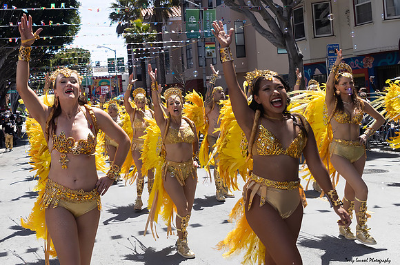 SF Carnaval Parade 154 (Terry Scussel)