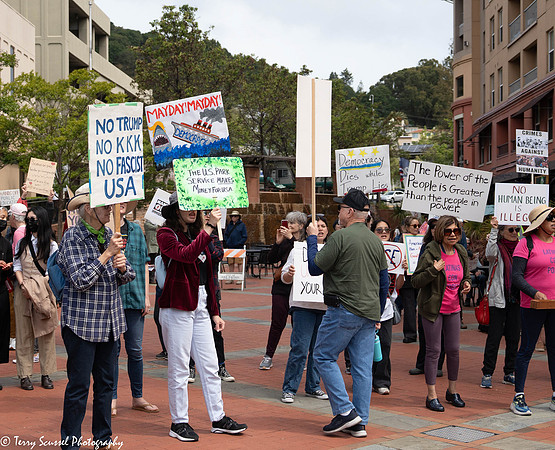 Marin_Fight_the_Right 20 (Terry Scussel)
