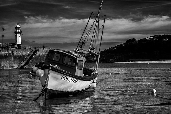 Low Tide, St, Ives (B&W)