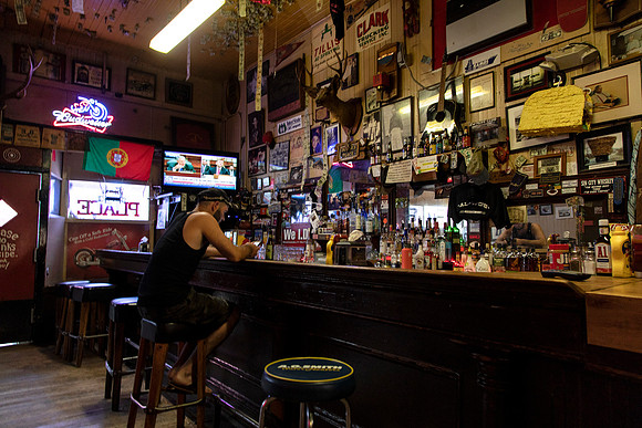 Al the WOPS - Locke dive bar 2