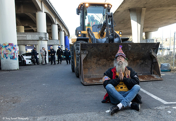 SanRafael Homeless Eviction 9 (Terry Scussel)