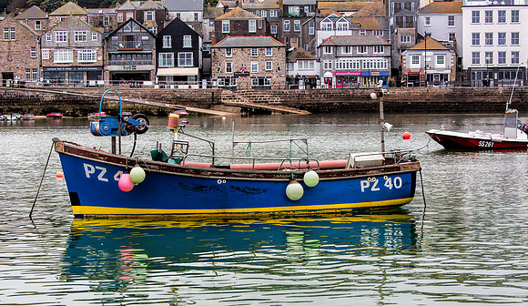 PZ40 Boat In St Ives Harbor