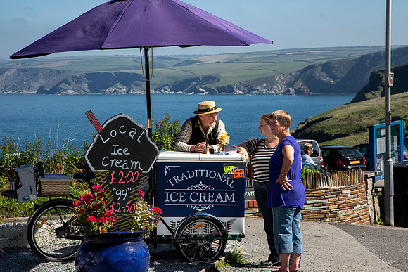 Traditional Ice Cream - Port Isaac, England (Portwenn) 2