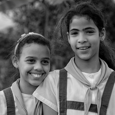 Vinales School Girls (B&W)