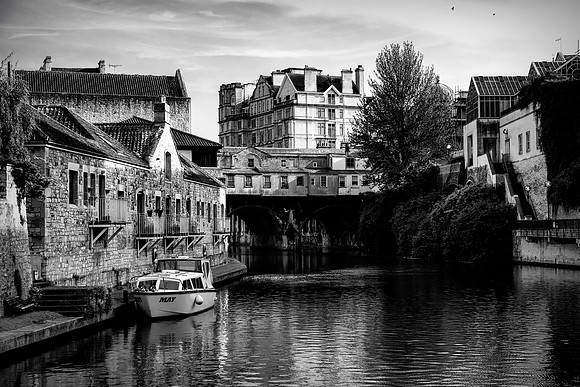 River Avon, Bath England B&W