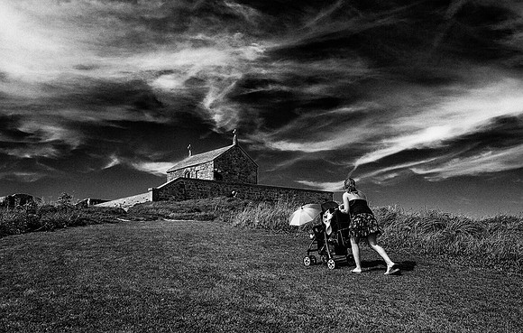 Uo the hill we go, St Ives (B&W)