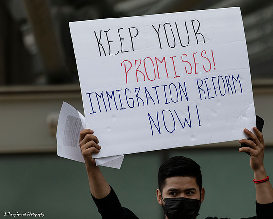Day_w-o_Immigrant FedBldg 26 (Terry Scussel) copy