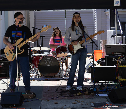 SR Porch Fest 2024 Electifiers 4 (Terry Scussel)